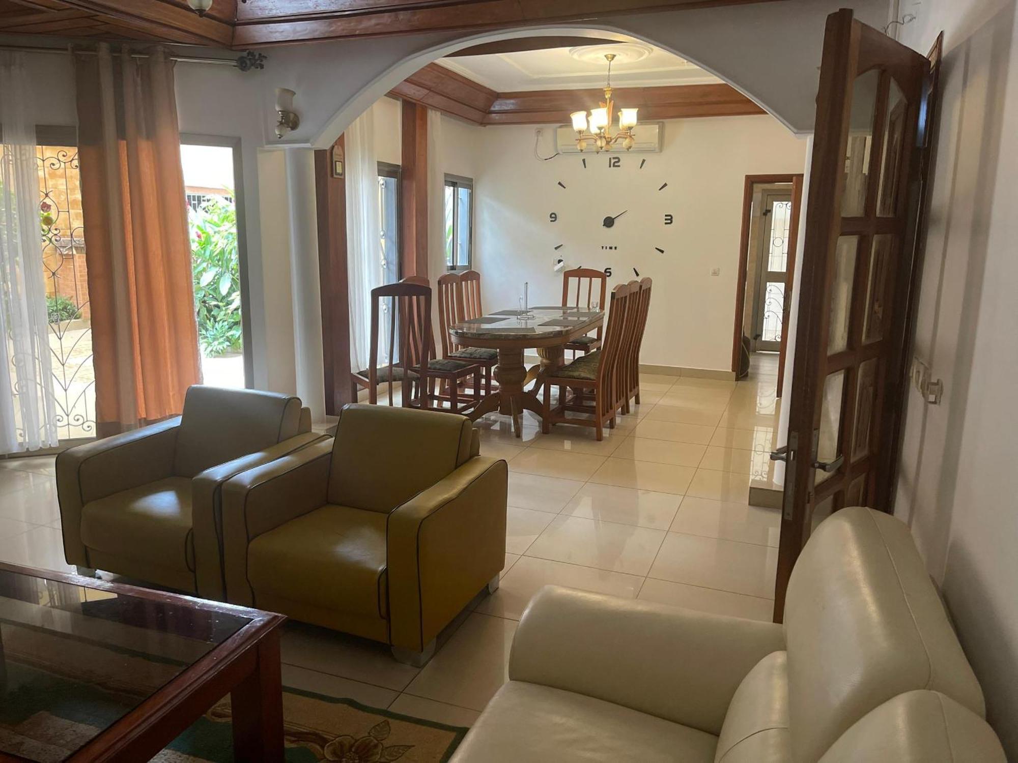 Toundalia Residence Yaoundé Екстериор снимка