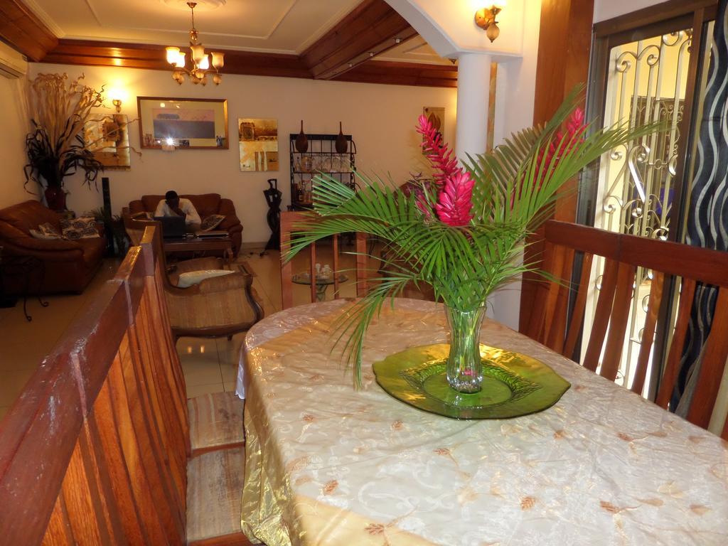 Toundalia Residence Yaoundé Екстериор снимка