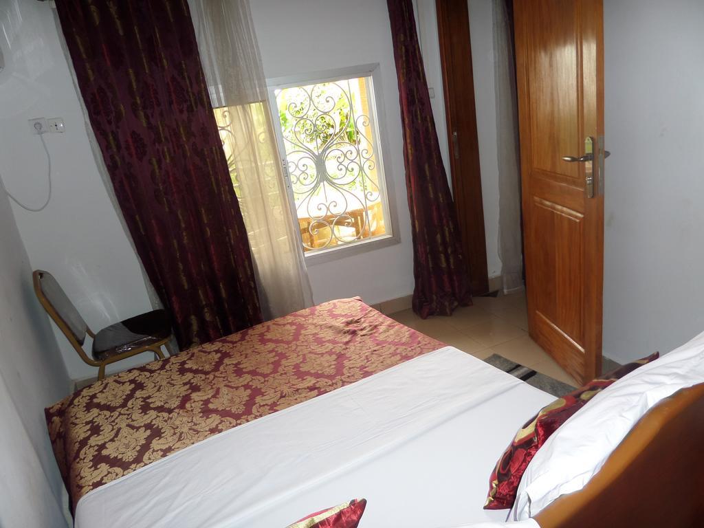 Toundalia Residence Yaoundé Екстериор снимка