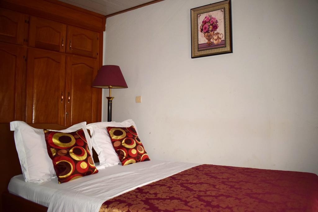 Toundalia Residence Yaoundé Стая снимка