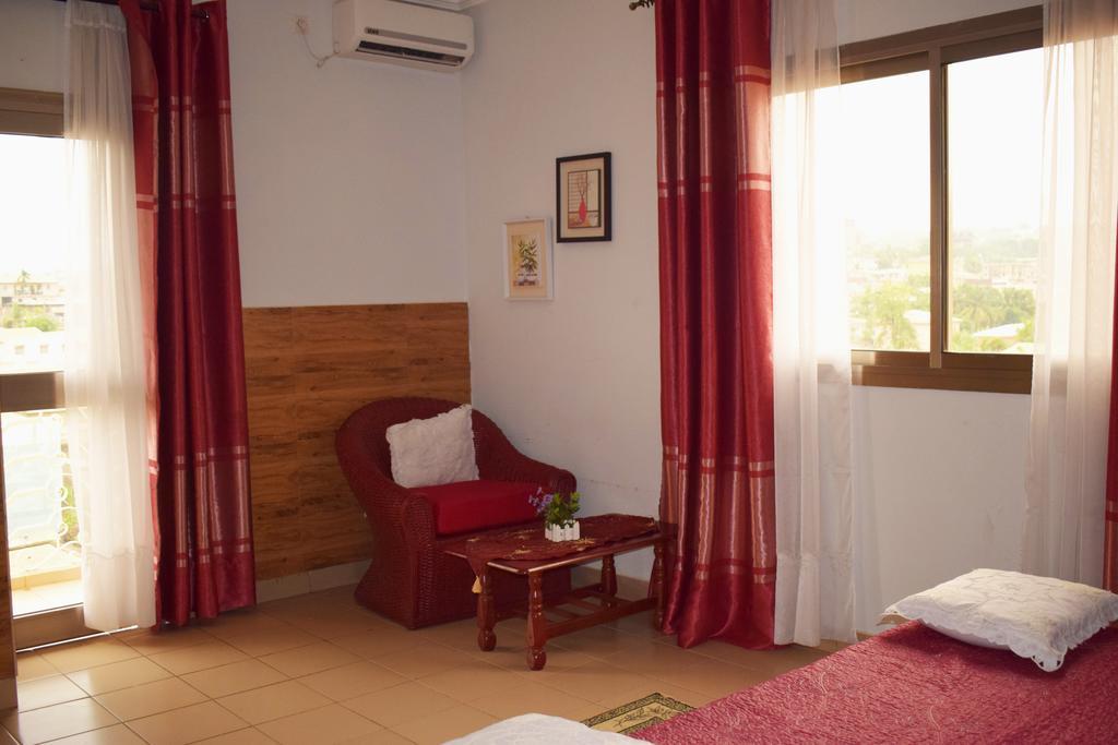 Toundalia Residence Yaoundé Стая снимка