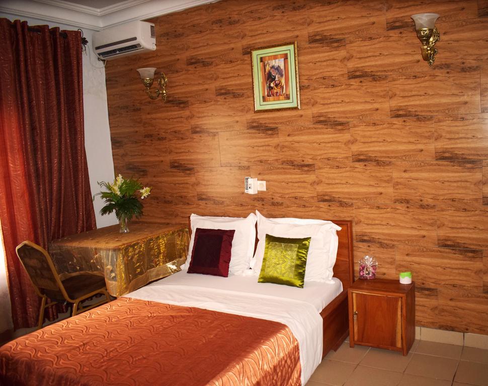 Toundalia Residence Yaoundé Стая снимка