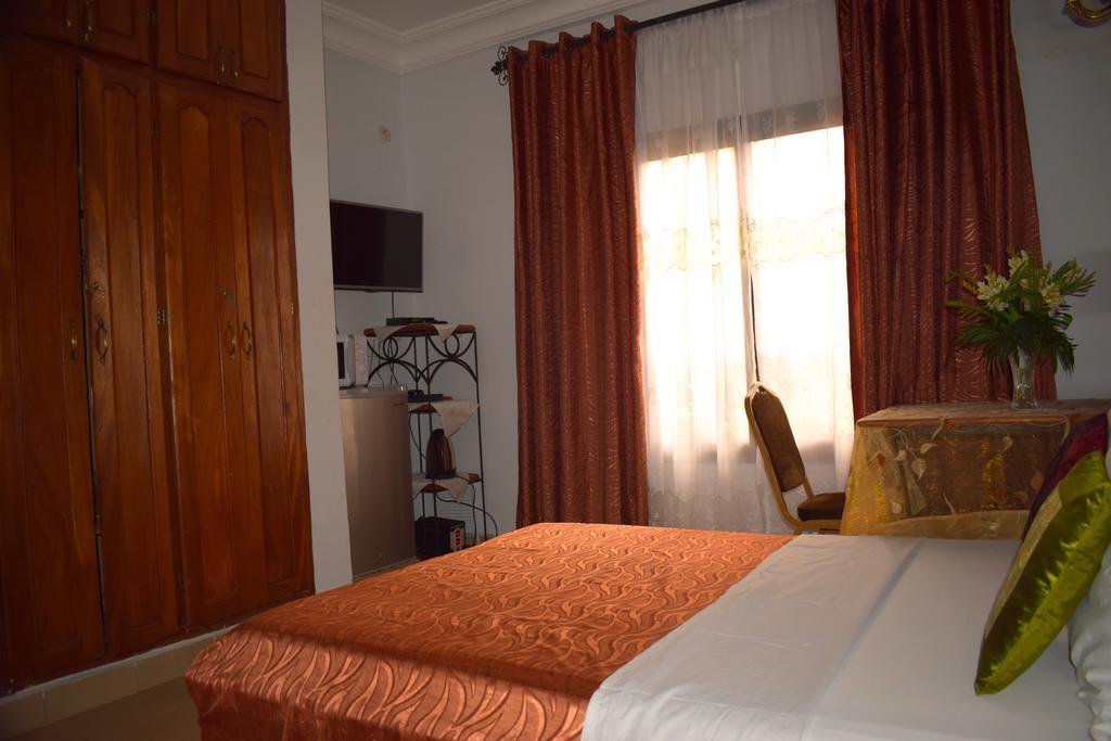Toundalia Residence Yaoundé Стая снимка