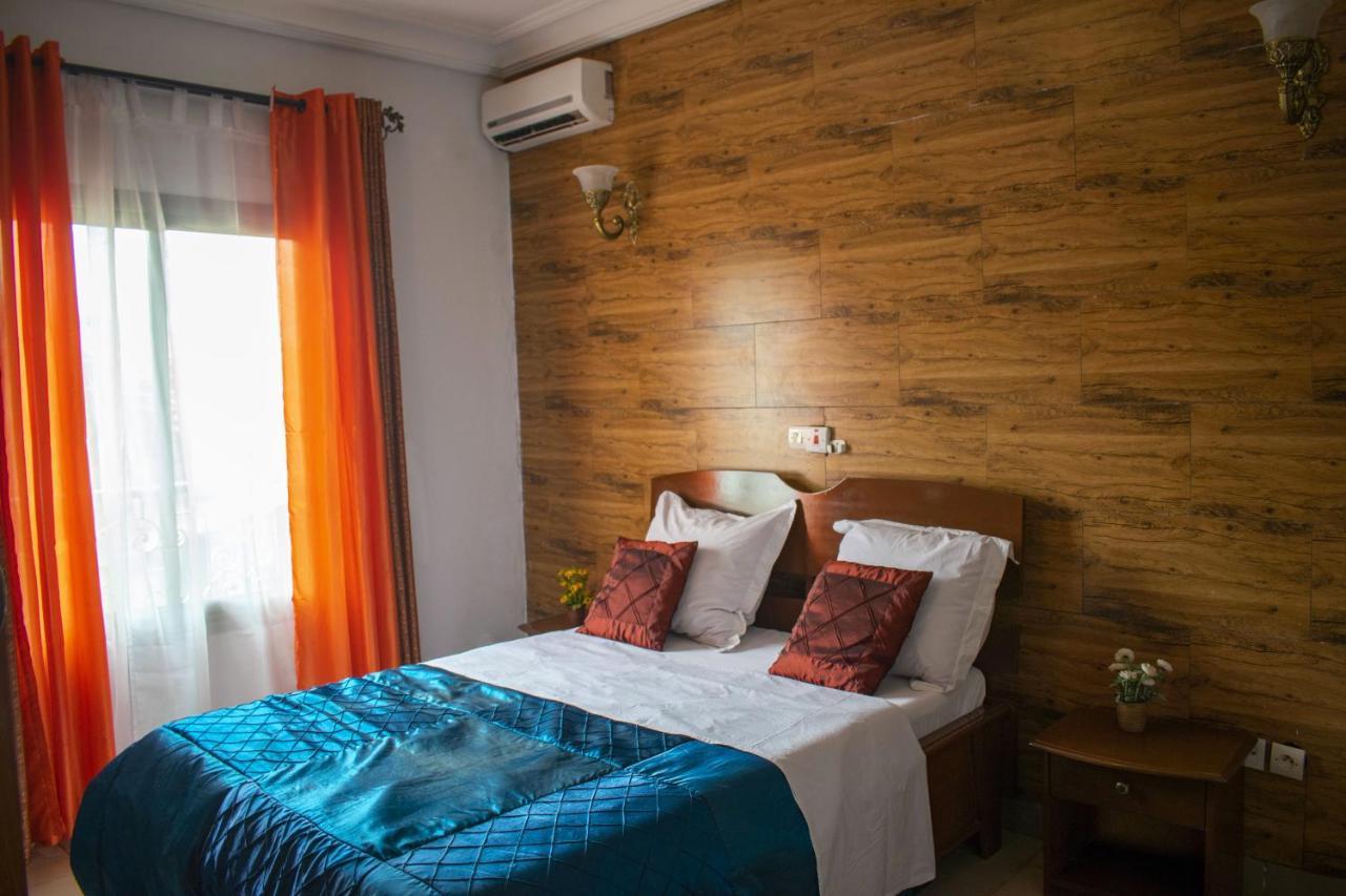 Toundalia Residence Yaoundé Екстериор снимка