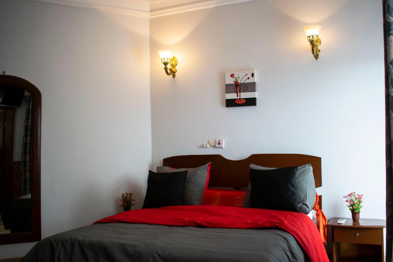 Toundalia Residence Yaoundé Екстериор снимка